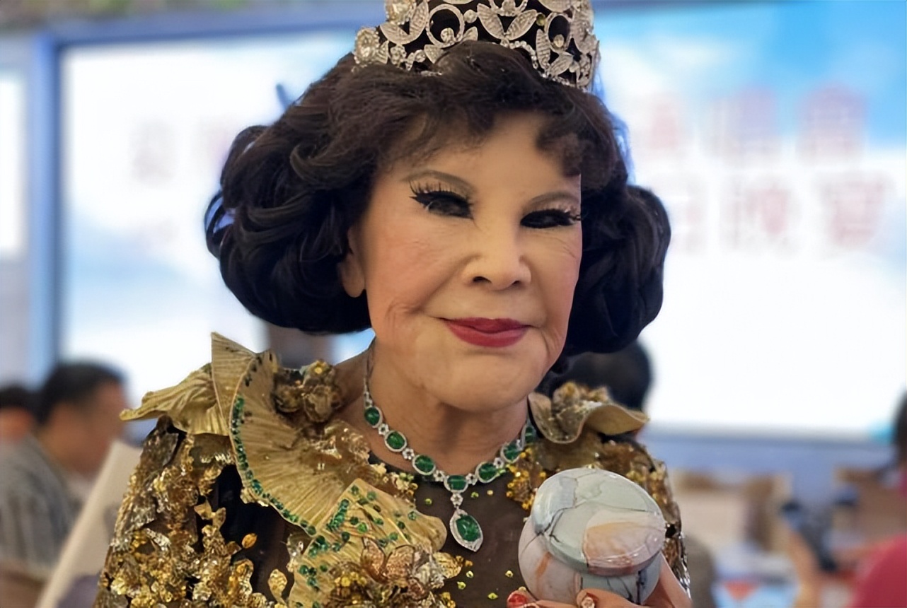 演艺圈|演艺圈“花式假下巴”大比拼，又尖又翘，一个比一个精彩