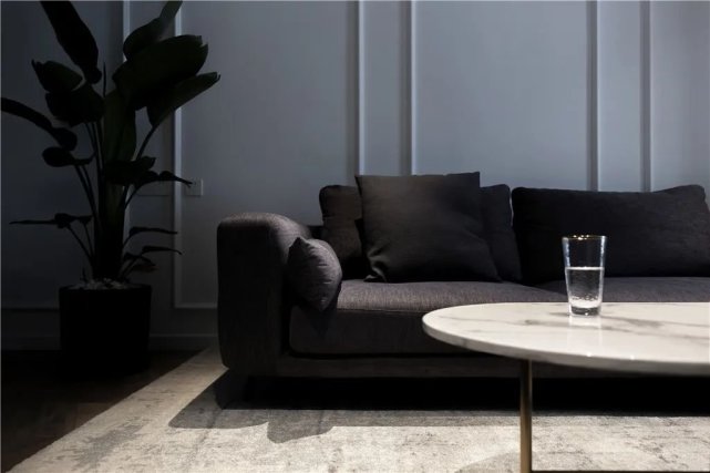 130㎡现代简雅风,极简的无主灯设计,营造一个高级优雅的空间