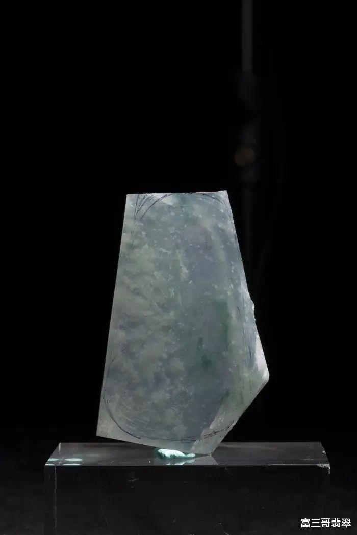 绿度母|玉赏 ▏翡翠玉雕艺术创作——《绿度母》