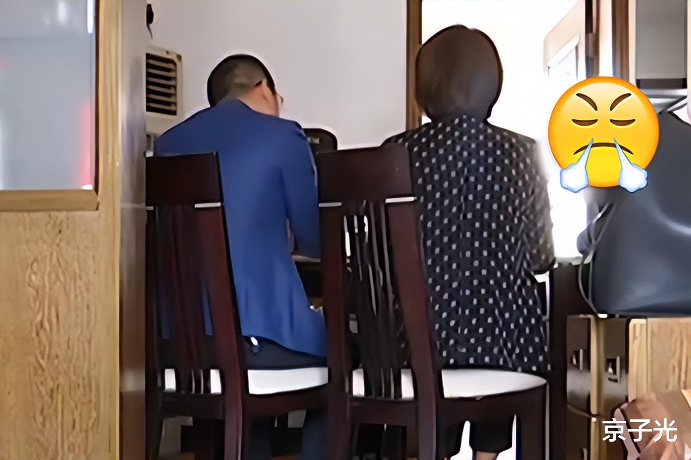 山东一男子办完拆迁闹离婚,二婚妻子微微一笑:来,把账单捋一捋