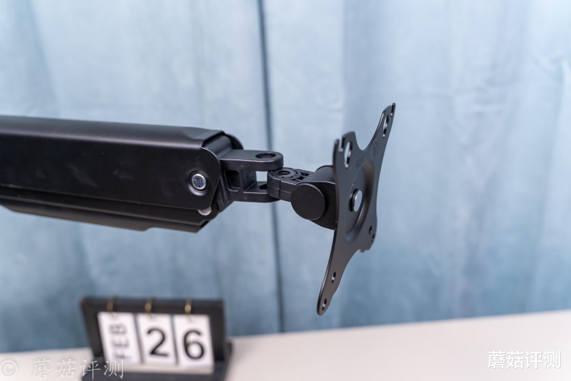 显示器|桌面更整洁，显示器调节更方便、Brateck北弧显示器支架E560 体验评测