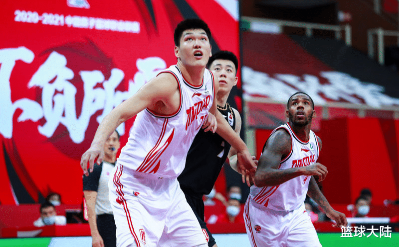 广东男篮|广东宏远好消息！2米25大中锋或加盟，杜锋找到阿联接班人
