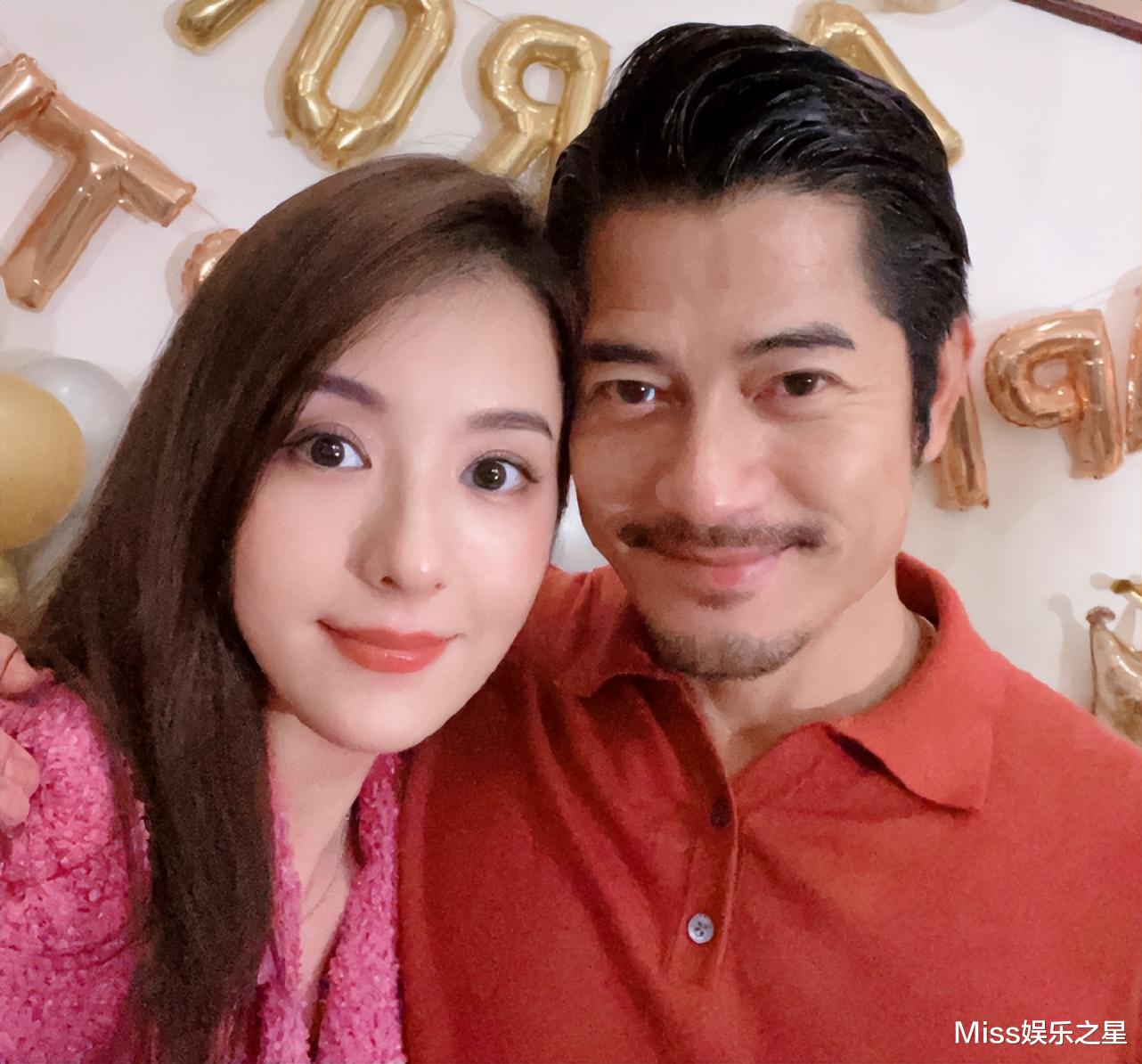 周韦彤|方媛晒中秋照,和56岁郭富城吃烧烤赏花灯,却疑似故意晒名牌首饰