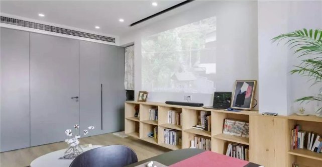 87平北欧混日式风将客厅打造舒适的家庭影院,阳台设计成品茶区