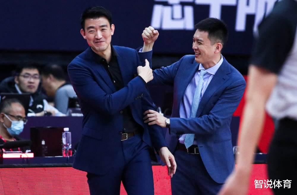 辽宁男篮|CBA辽宁队与广厦比赛结束，球迷赞叹：这才是中国篮球文明的比赛