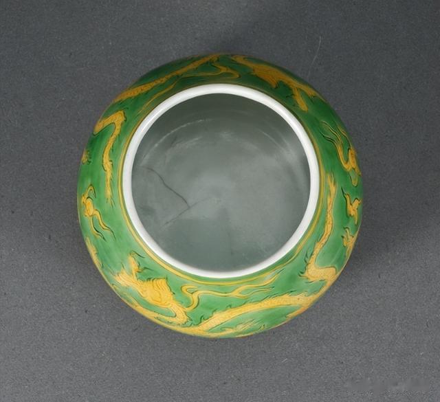 |不同年代的鸡心罐瓷器如何断代