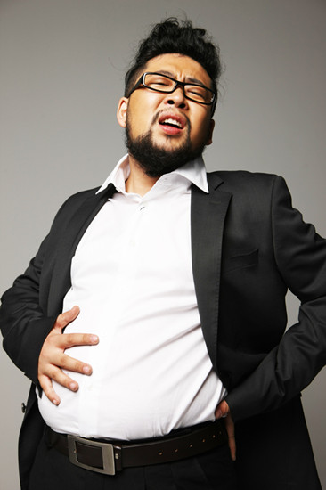 修睿|“胡子一刮，人设崩塌”的男星，张涵予都不算什么，你先看看修睿