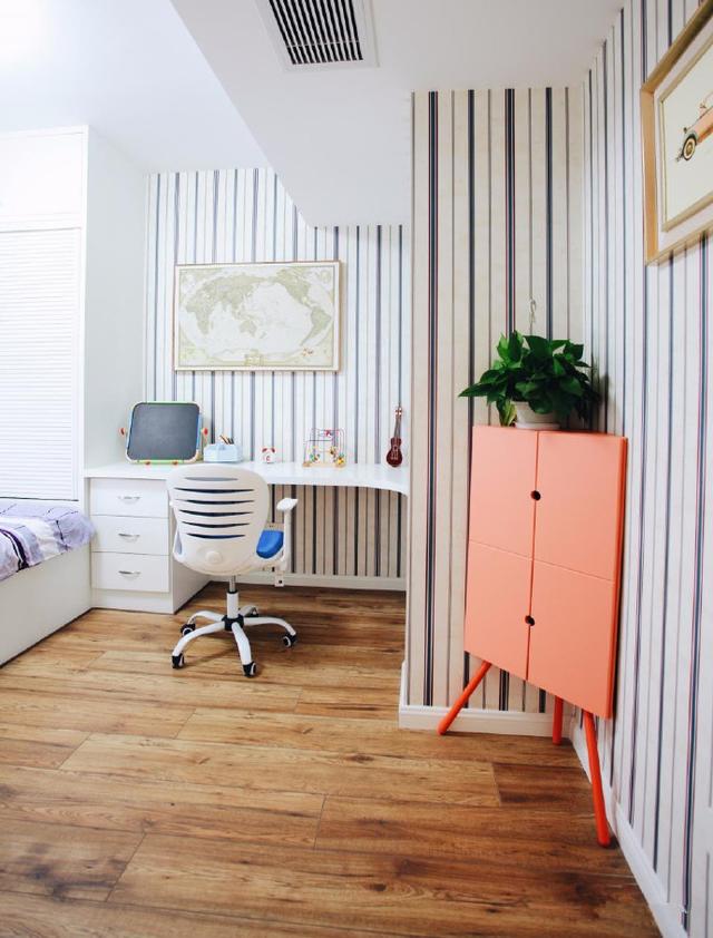 89平米的新房，全屋贴壁纸才花了9万，效果太漂亮，温馨档次高