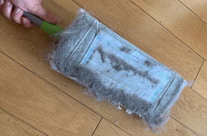 才发现,拖把上放一个口罩居然这么实用,以前真是“小瞧”它了