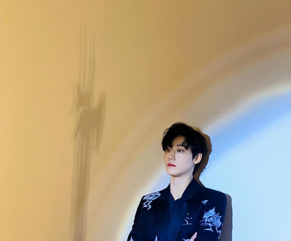 韩剧|李到晛的人生角色：《德鲁纳酒店》高清明、《重返18岁》洪大英