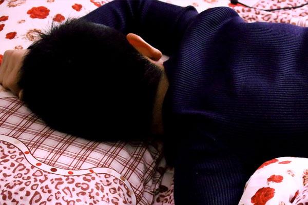 肾病|睡觉时，经常出现这4种现象，可能是血脂在慢慢升高，希望你没有