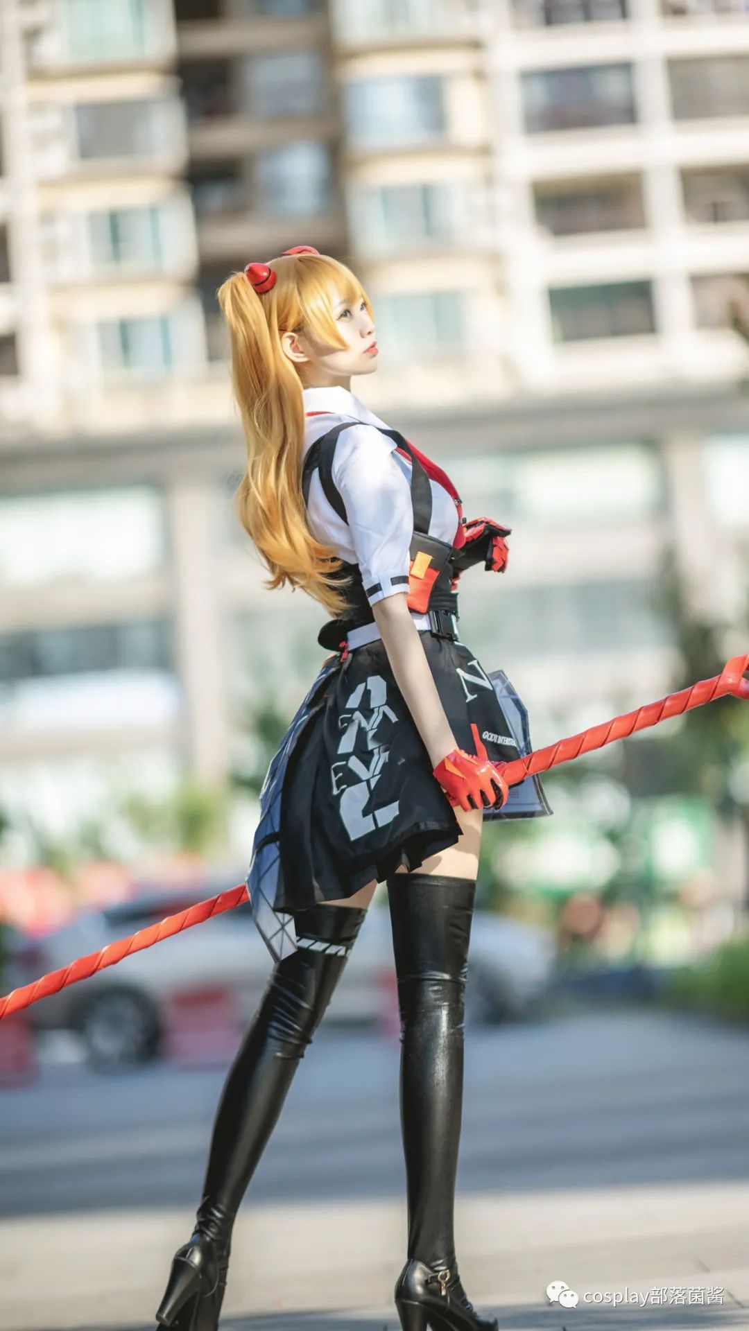 |cos：专属驾驶员明日香cos正片@大大卷卷小卷