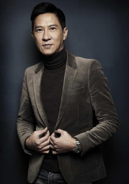 关咏荷|曾是TVB的当红花旦，为张家辉情愿当家庭主妇，如今关咏荷过得怎么样