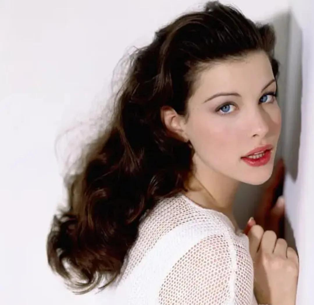 丽芙·泰勒|美国女演员丽芙·泰勒