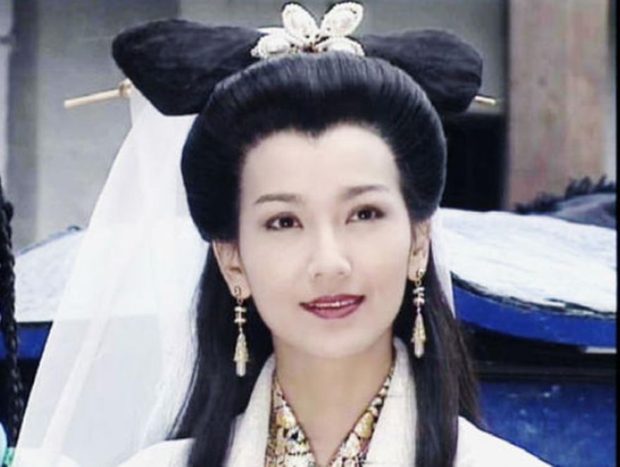 曾黎|影视剧里的画像,白素贞神似尔康,紫薇撞脸孔慈,曾黎惊为天人