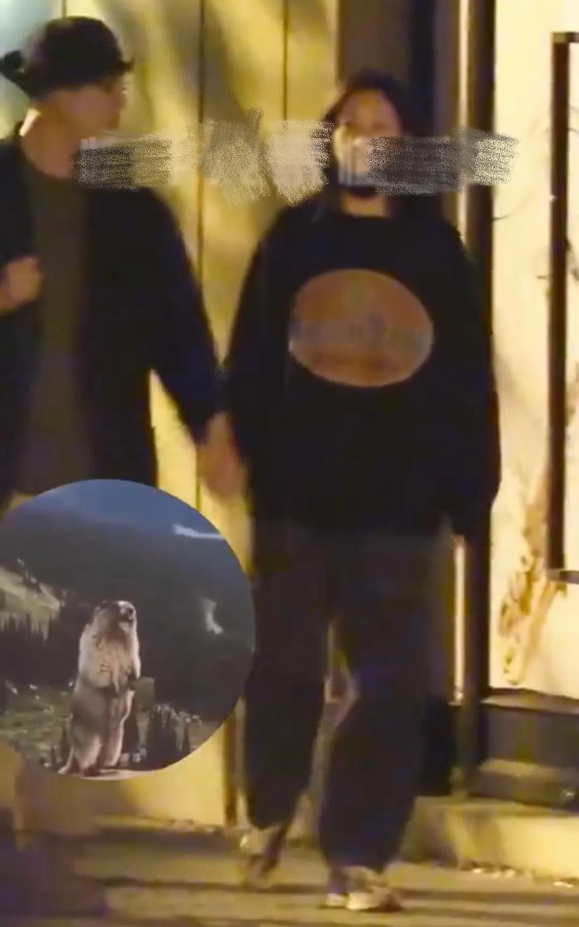 沈佳妮|好甜！朱亚文和老婆沈佳妮街头接吻撒狗粮，结婚十年恩爱像热恋