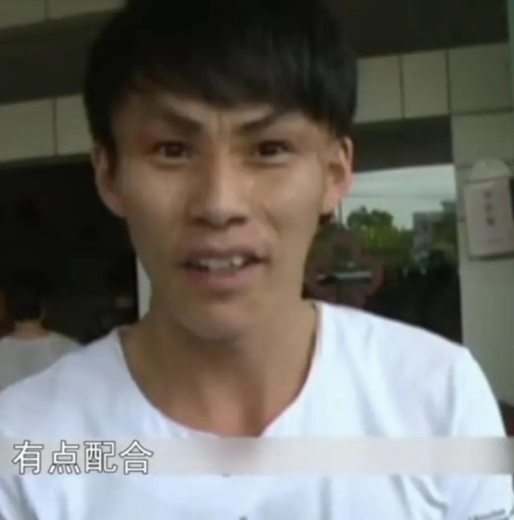 女子与丈夫吵架后,一气之下跟朋友去玩,没想到朋友带她去相亲