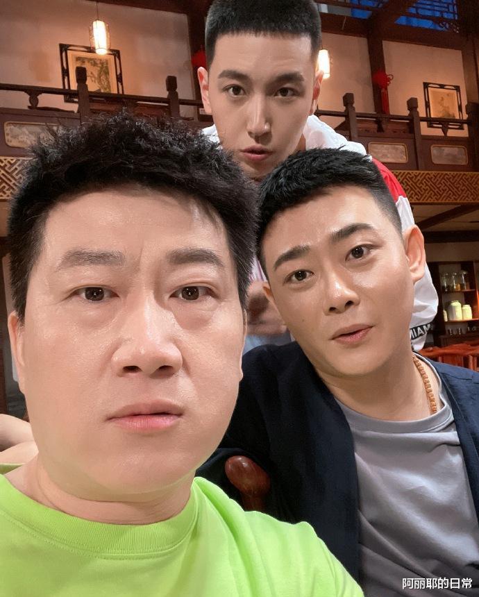 张鹤伦|德云社栾云平、张鹤伦空降,到德云九队演出,粉丝:真是梦幻联动