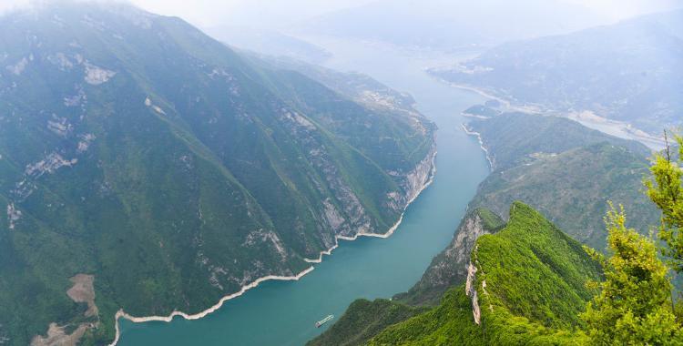 重庆|重庆值得去的景区，峡谷两岸悬崖峭壁凶险异常，是探险的好去处