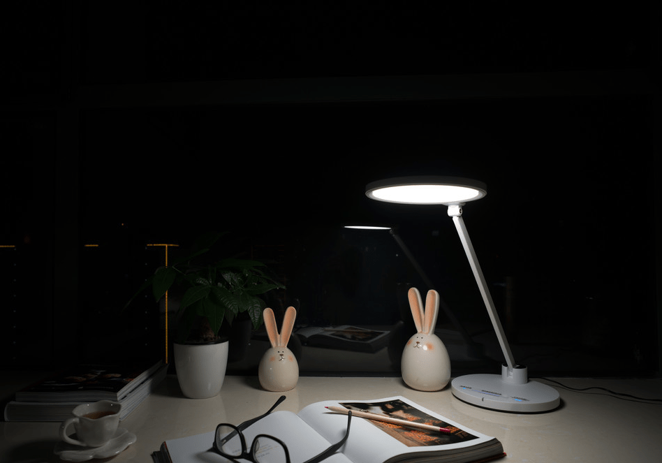 孩子的护眼灯哪种好?推荐四款开学必备的护眼台灯