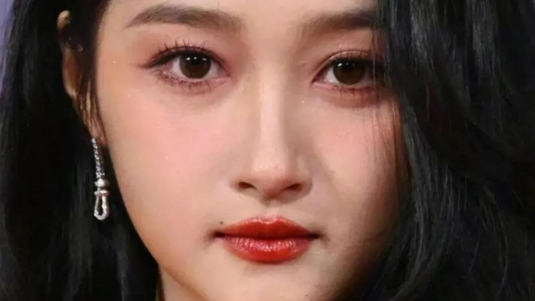 口红|微博视界红毯“红黑榜”，中年女星不输年轻小花，口红色号是大忌