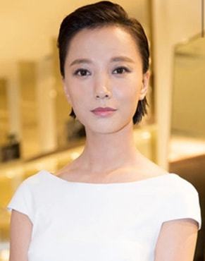 发型 贴头皮是检验女明星的唯一法宝，敢梳这个发型，都是真美人！