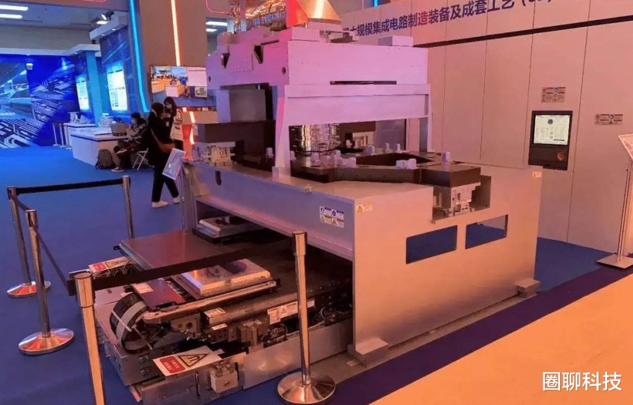 红米手机|ASML着急原因找到了?港城大突破核心技术,助力国产EUV光刻机!