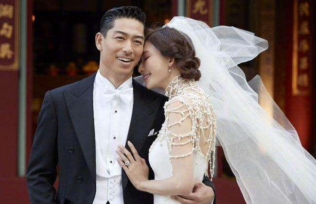 郭晶晶|林志玲已回台湾居住!晒全家牵手照秀幸福,庆与日本老公结婚3年