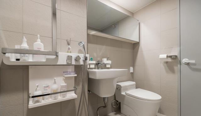 90三居室,“去客厅化”放张长桌,又能做餐厅,真的比之前实用