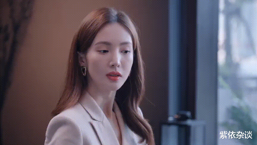 夏晴|《你是我的荣耀》金晨虽是配角，却演活了一个高傲且自怜的前女友