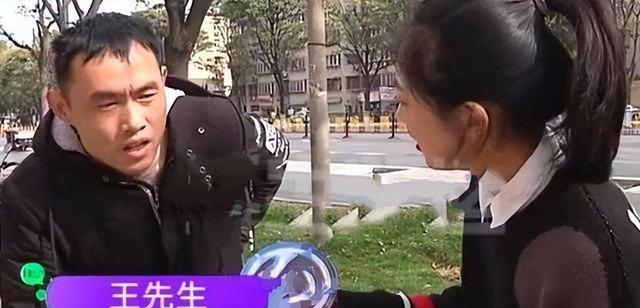 小伙到足浴店“踩背”回顾,完事后扶墙出门,女技师:才两分钟!