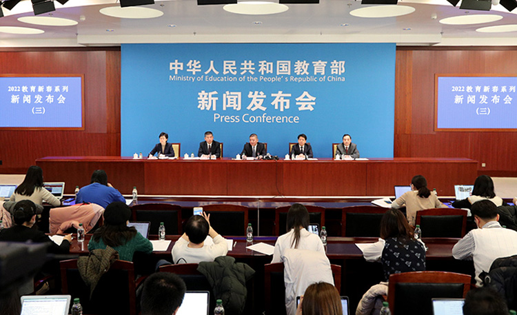 职业教育|新《职业教育法》即将施行，初中毕业后上高中还是中专，有定论了