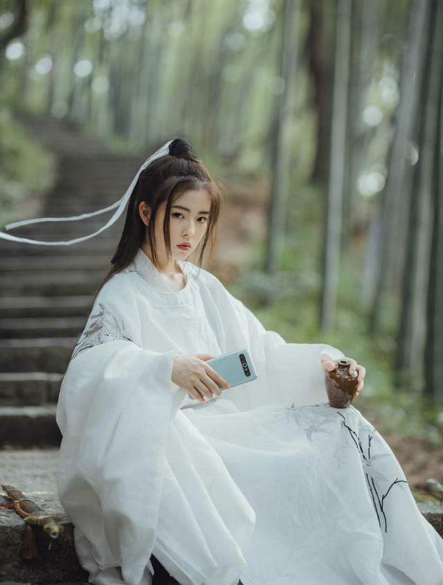 隔离|“眯眯眼”网上刷屏,魅族手机却爆火是怎么回事?