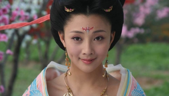 殷桃|不是说殷桃演的不好，只是觉得铺天盖地的吹，有点儿玄乎了！