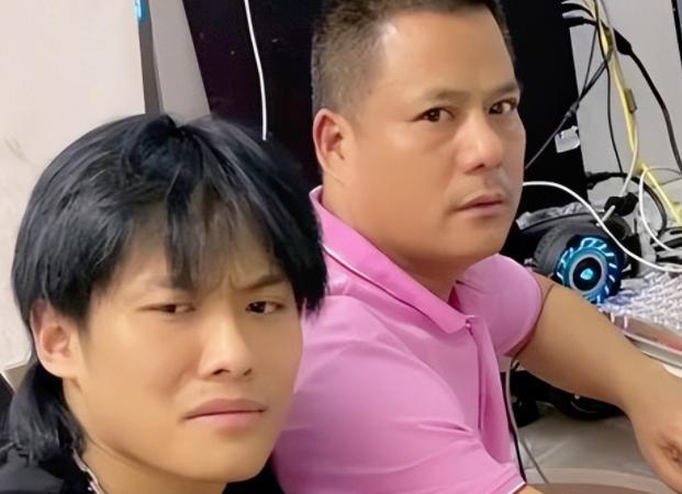 |小杨哥每周取消一天直播，为其他主播让路，网友：被拿捏了？