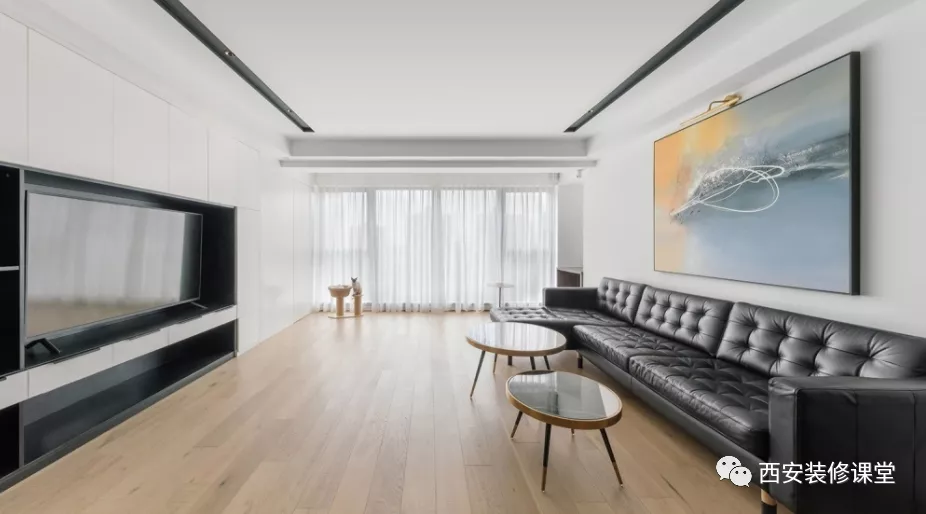 客厅与阳台彻底打通,区域划分怎么做?