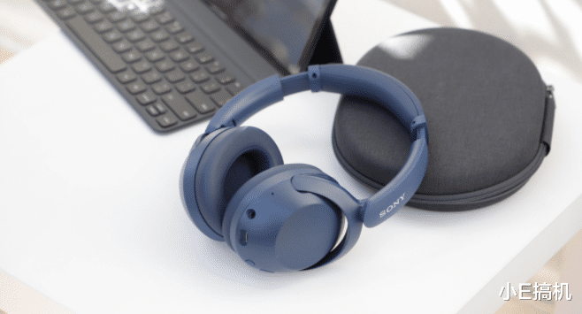 数码|“蓝色控”必看!这四款数码好物:颜值与实用性齐在线