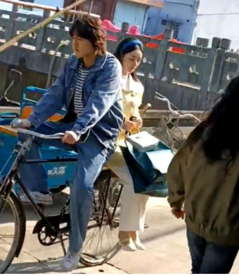 赵丽颖|35岁赵丽颖新剧造型惹人吐槽，网友：这么土的造型是认真的吗？