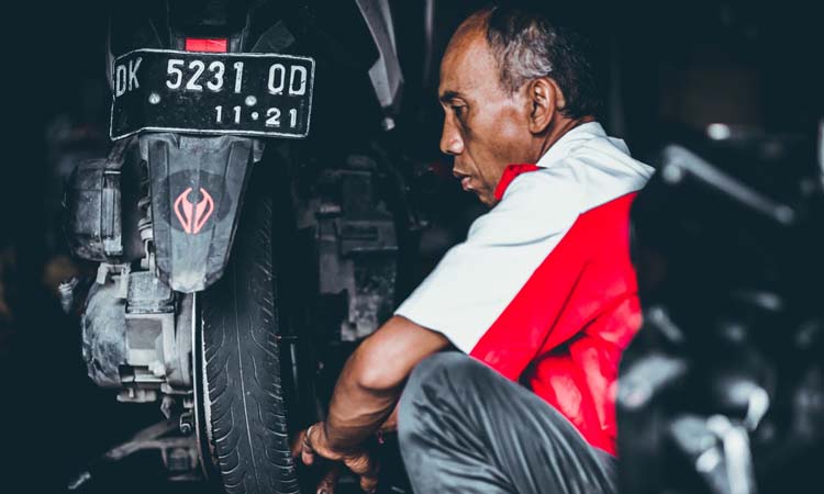 |向领导申请加薪,别只谈想法,掌握这四个方法,领导更容易接受