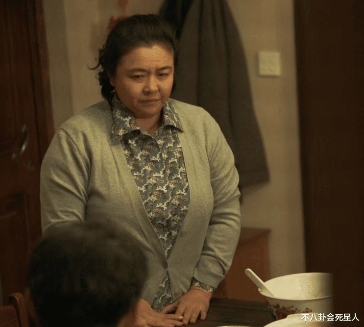 运河风流|年轻是性感尤物，中年成“壮实大妈”，郝蕾身材被低估，袁立绝了