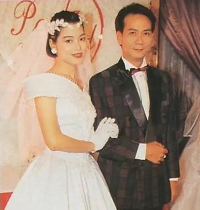 郑少秋|和苗可秀传绯闻，凭“香帅”和郑少秋打擂台，潘志文的一生很精彩