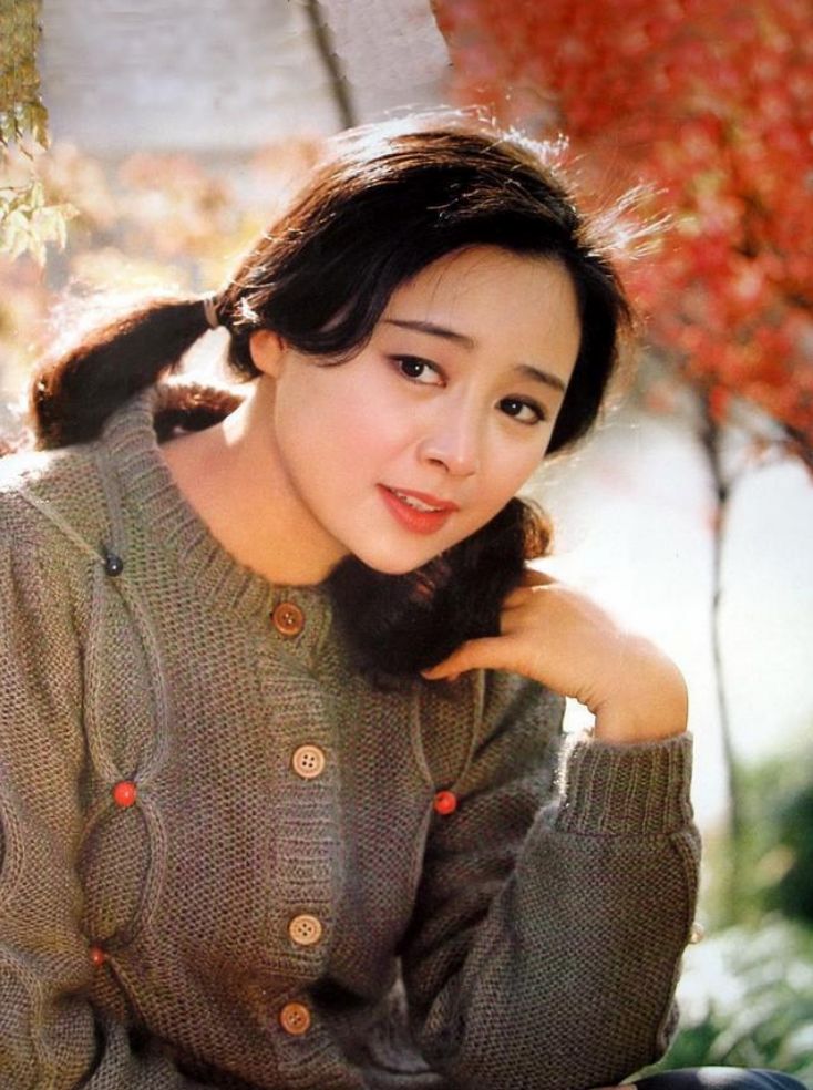 边缘世界|张瑜：80年代红极一时，与导演张建亚离婚31年，今61仍单身无子女