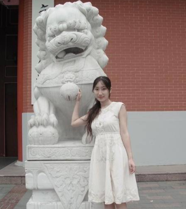 黄晓明|美女教授“学术界妲己”，12年结婚4次