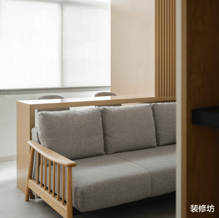 老房子大变身,60平也拥有翻倍收纳区,还有家庭小影院