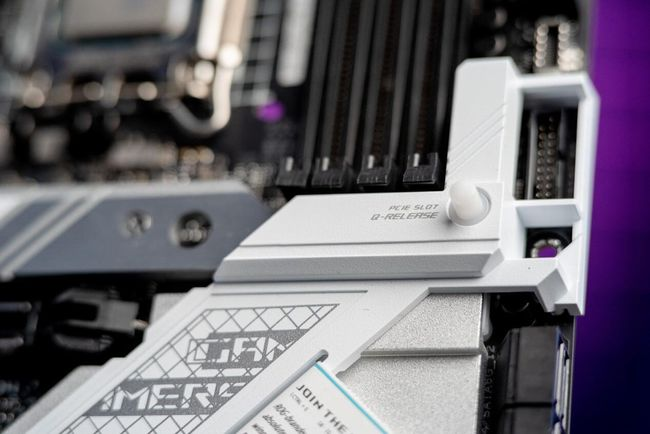 主板|揭秘薯条妈妈火影忍者主机 华硕Z690吹雪主板显神威