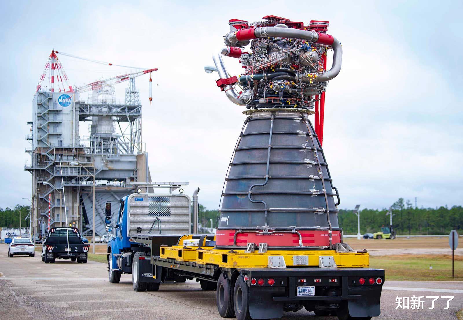 NASA在未来的月球任务之前测试了升级的巨型火箭发动机