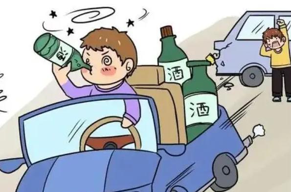 男子醉驾被查气焰嚣张,公然挑衅:我肯定揍你