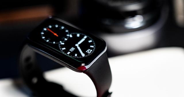 |蝉联手环榜近一周？小米手环7Pro刷新纪录，很多人看走眼了