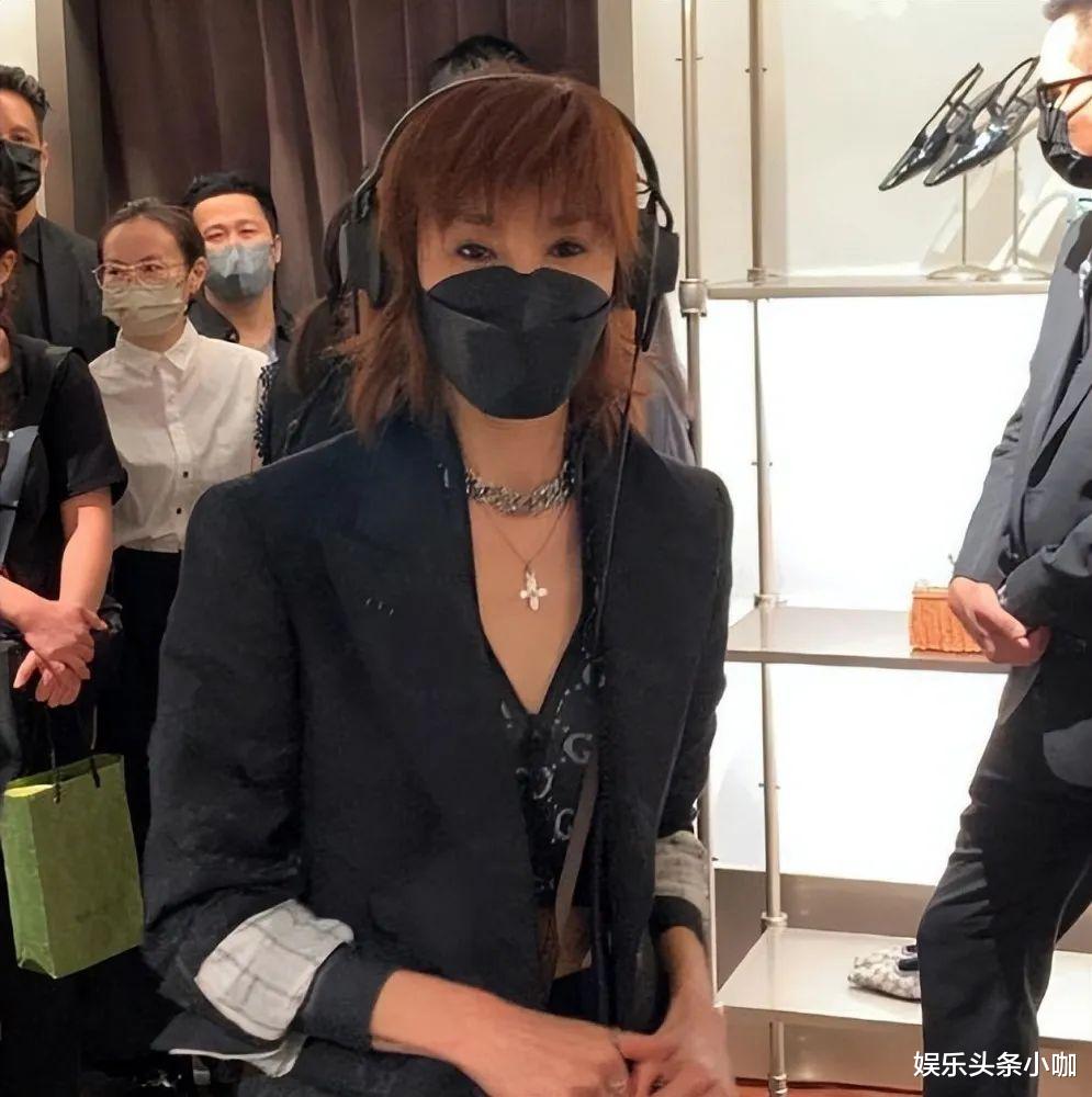 短发 毫无所谓的反复被劈腿骗钱，她怎么想的啊！