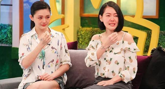 大S|大小S姐妹花，一个奉子成婚一个闪婚，都在强颜欢笑